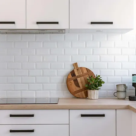 Huswell - Elegant In Center Apartment *