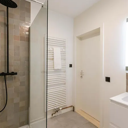 Huswell - Elegant In Center Apartment Ghent